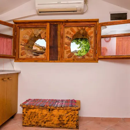 In With Kitchen Poljice(Krk)
